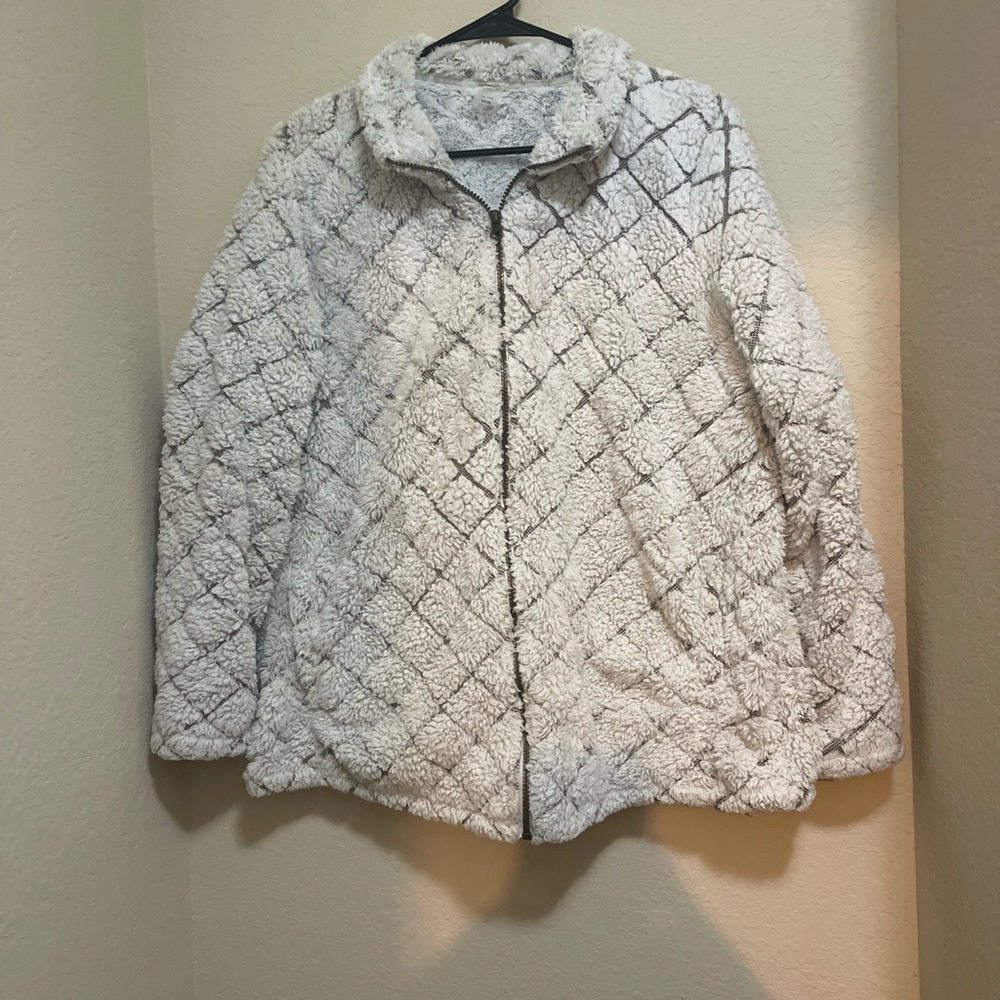St. John's Bay Women's Quilted Teddy Jacket - White